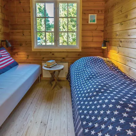 Three-bedroom Holiday In * Højby