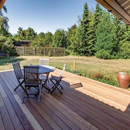 Three-bedroom Holiday In Højby